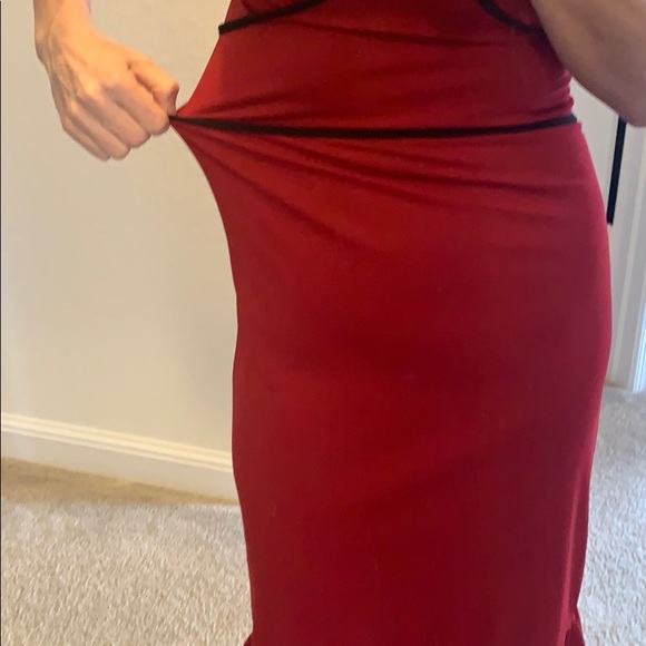 Red and black dress - Picture 12 of 16